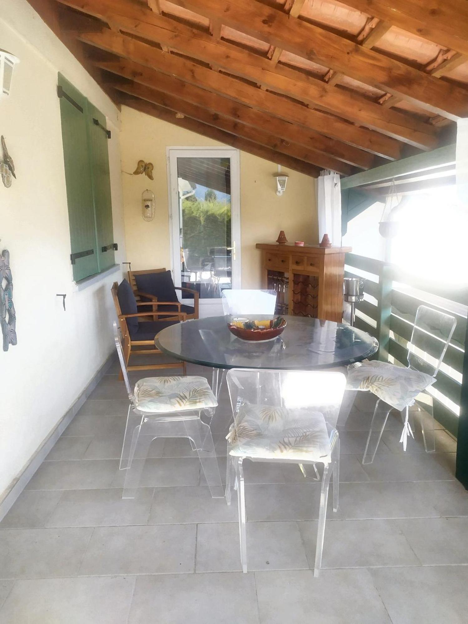 Maison Paisible A Veyras Avec Piscine Privee Et Vue Montagne Kültér fotó